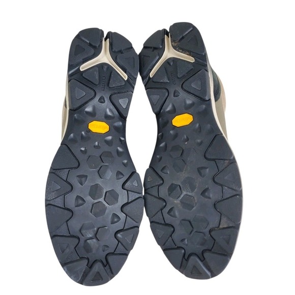 Danner Plyolite Caprine Low Leather Suede Shoes Mens 13 D Beige Taupe Sneakers - Picture 9 of 13